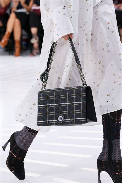 bag dior 2022|Dior spring summer 2022 bags.